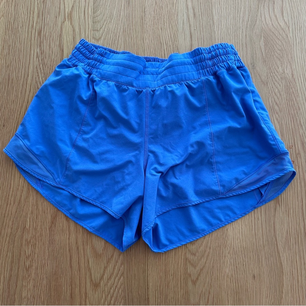 Lululemon Hotty Hot high rise short 4"